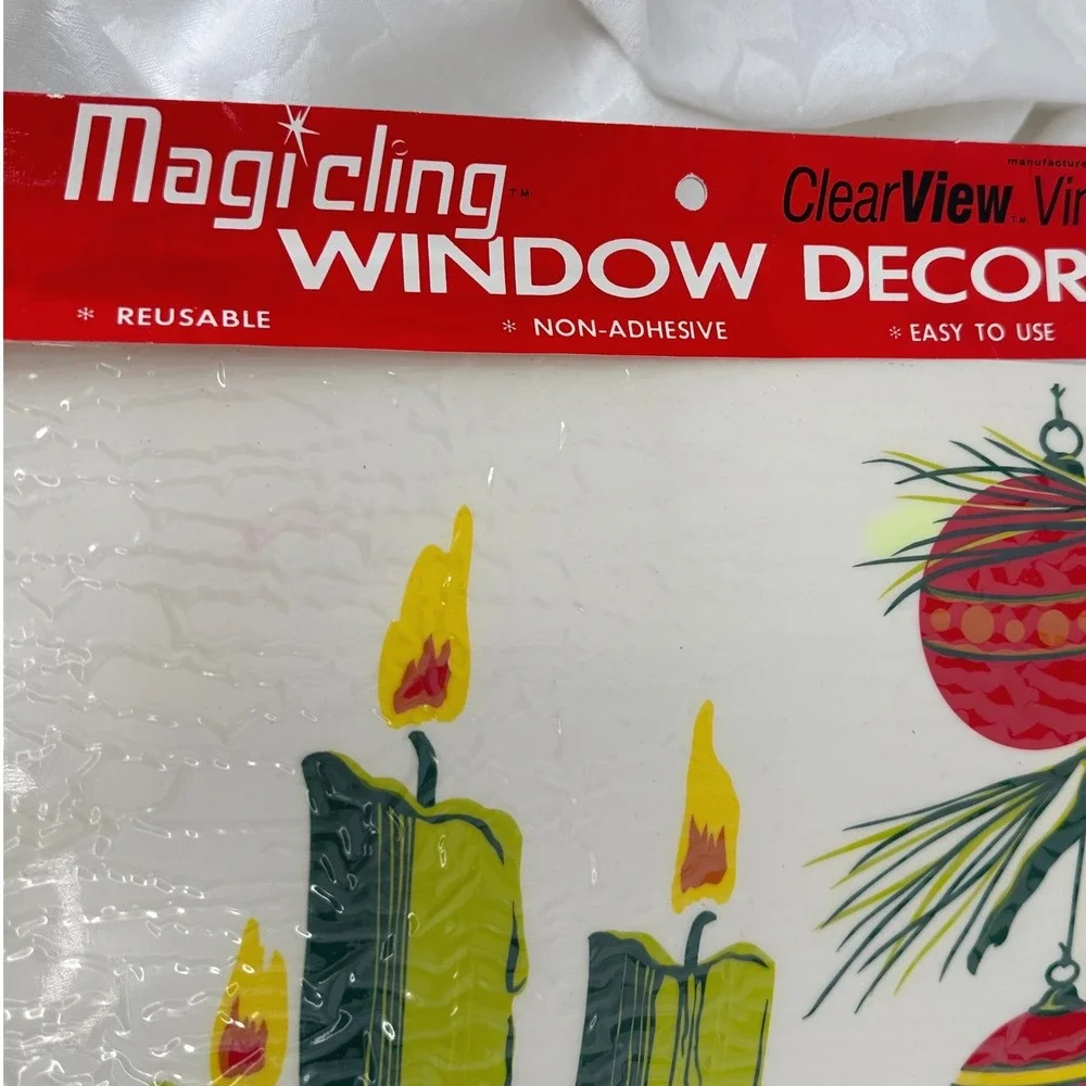 MagiCling Window Decor Red Green NEW 1986 Vintage Noel Seasons Greetings 2pk